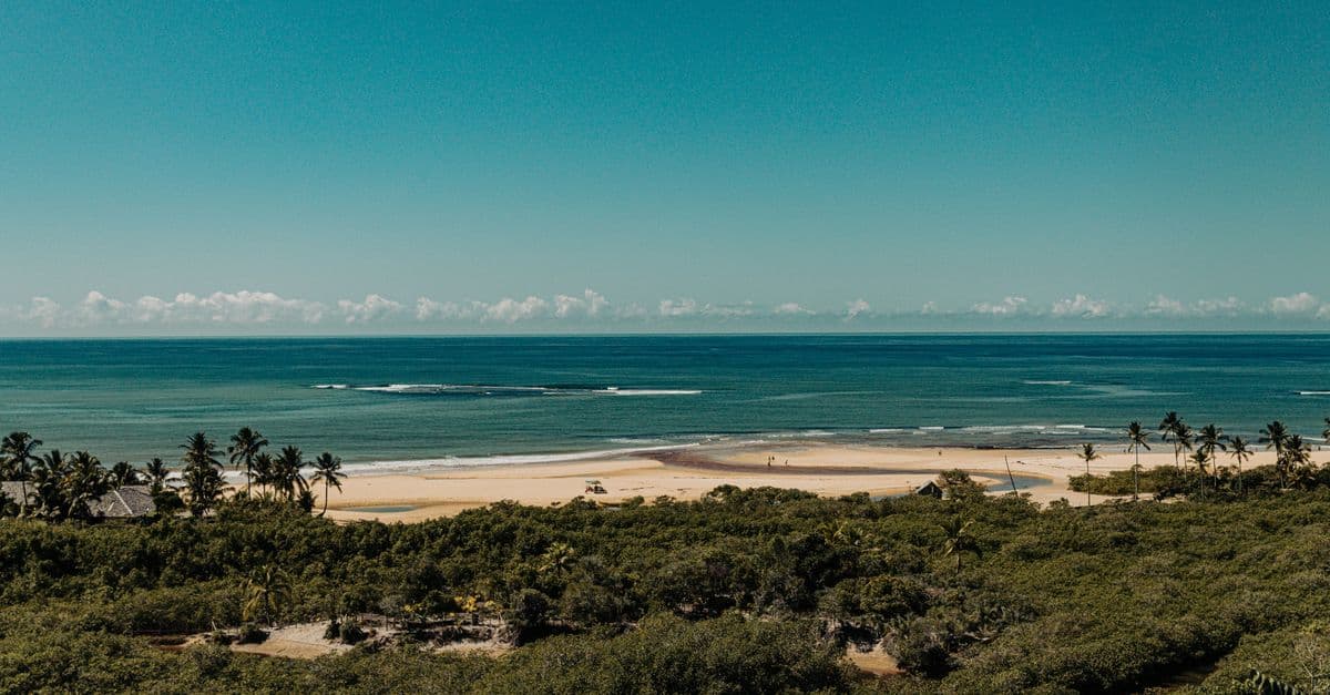 Porto Seguro beach aerial view Taperapuan Bahia — Foto: Lucas Pezeta (Pexels)