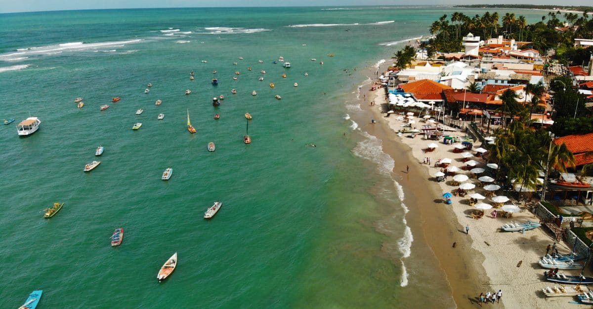 Praia de Taperapua Porto Seguro beach — Foto: Alex Nepomuceno (Pexels)