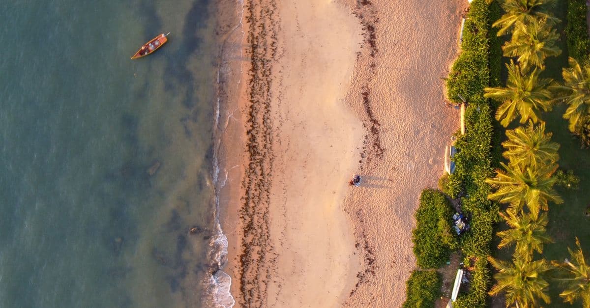 Arraial d'Ajuda beach aerial view Bahia Brazil — Foto: Luiz Oliveira (Pexels)