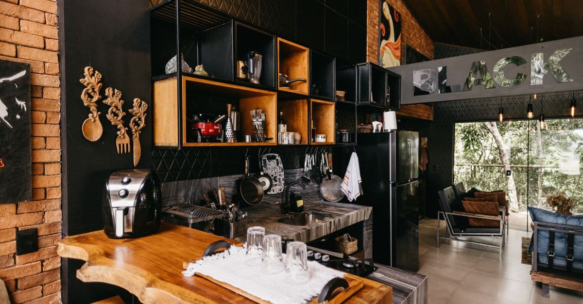 modern apartment interior hosting airbnb — Foto: Jonathan Borba (Pexels)