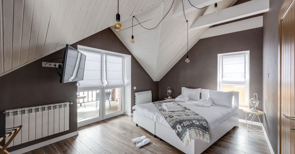 airbnb host mobile app modern apartment — Foto: Max Vakhtbovych (Pexels)