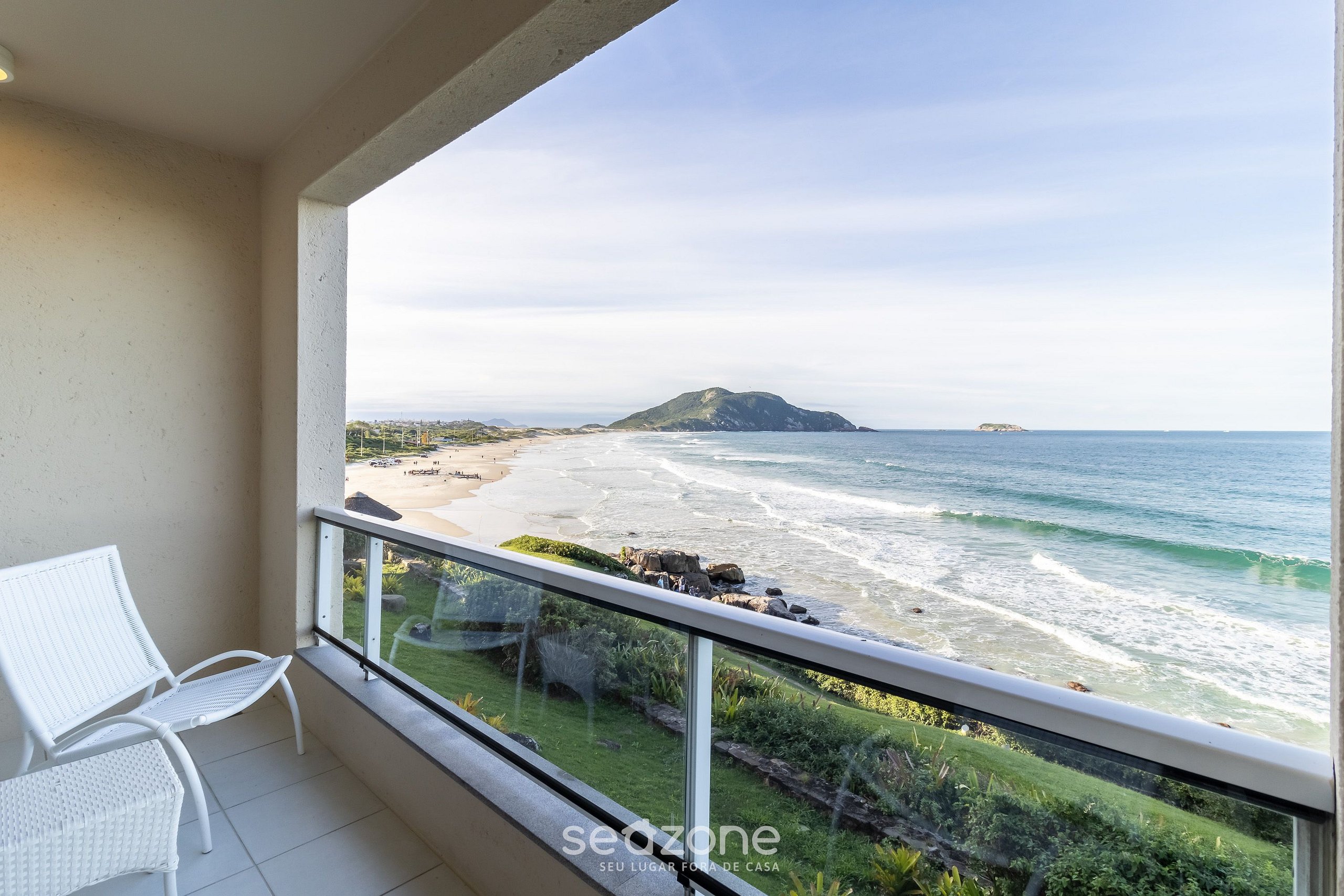 Flat vista mar dentro de resort de luxo STO2206 | Seazone reservas
